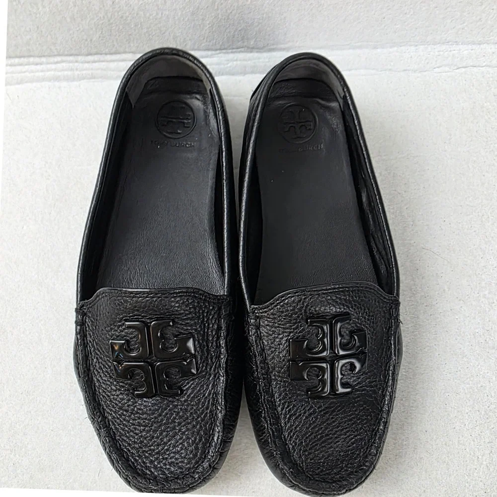 Tory Burch Ines Driver Black Pebbled Leather Loafers Tonal Logo 55810 Size 6M